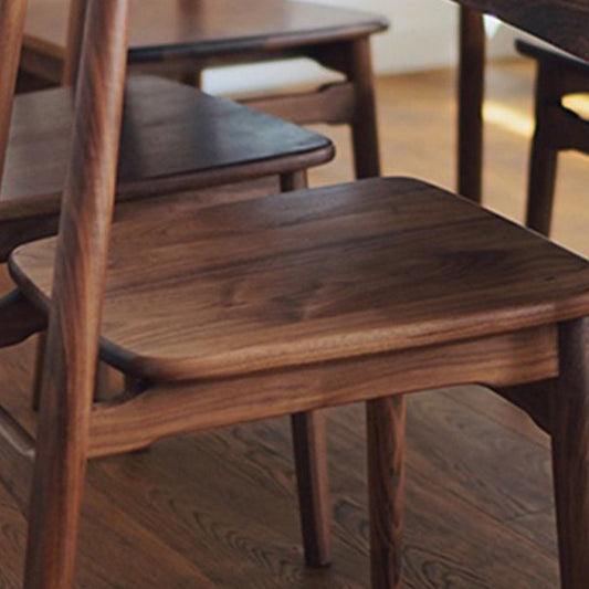 Traditional Style Solid Wood Dining Set with Traditional Height Table and 4 Legs Base Clearhalo 'Dining Room Sets' 'Dining Tables & Seating' 'dining_room_set' 'furn' 'furn_dining_room_set' 'Furniture' 'furniture_dining_room_set' 'Kitchen & Dining Furniture' 'kitchen&dining_furn' 'kitchen' 3474479