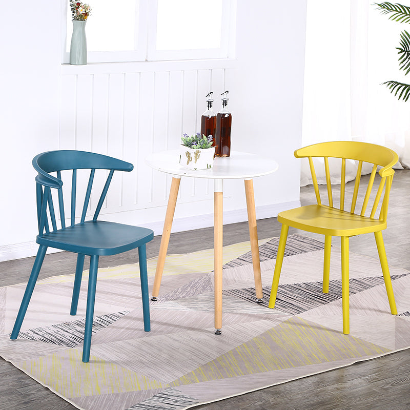 Contemporary Style Windsor Back Side Chair Plastic Dining Chair for Home Clearhalo ' kitchen&dining_furn' 'Dining Chairs' 'Dining Tables & Seating' 'dining_chair' 'furn' 'furn_dining_chair' 'Furniture' 'furniture_dining_chair' 'Kitchen & Dining Furniture' 'kitchen' 3482946