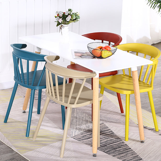 Contemporary Style Windsor Back Side Chair Plastic Dining Chair for Home Clearhalo ' kitchen&dining_furn' 'Dining Chairs' 'Dining Tables & Seating' 'dining_chair' 'furn' 'furn_dining_chair' 'Furniture' 'furniture_dining_chair' 'Kitchen & Dining Furniture' 'kitchen' 3482947