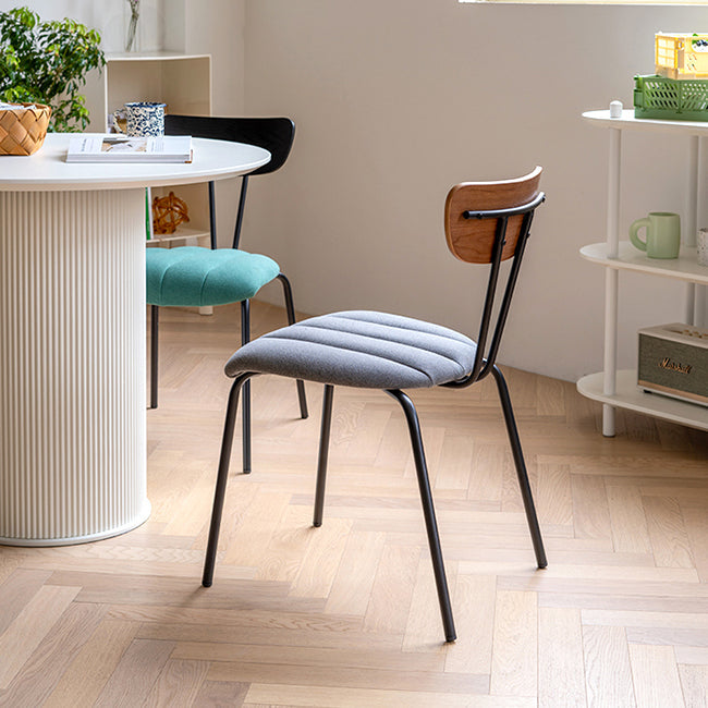 Nordic Style Solid Wood Dining Room Chair Open Back Dining Side Chair for Home Use Clearhalo ' kitchen&dining_furn' 'Dining Chairs' 'Dining Tables & Seating' 'dining_chair' 'furn' 'furn_dining_chair' 'Furniture' 'furniture_dining_chair' 'Kitchen & Dining Furniture' 'kitchen' 3484165