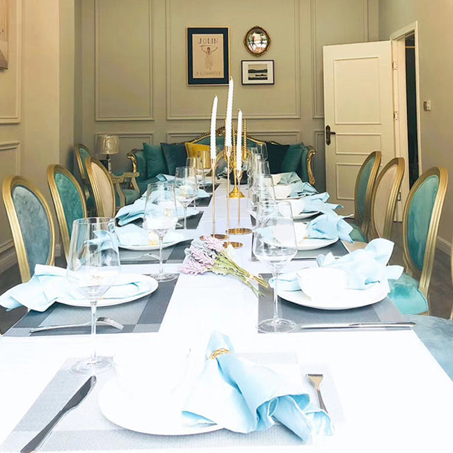 Traditional Velvet Dining Chair 38''H King Louis Back Side Chair with 4 Legs for Restaurant Clearhalo ' kitchen&dining_furn' 'Dining Chairs' 'Dining Tables & Seating' 'dining_chair' 'furn' 'furn_dining_chair' 'Furniture' 'furniture_dining_chair' 'Kitchen & Dining Furniture' 'kitchen' 3539939