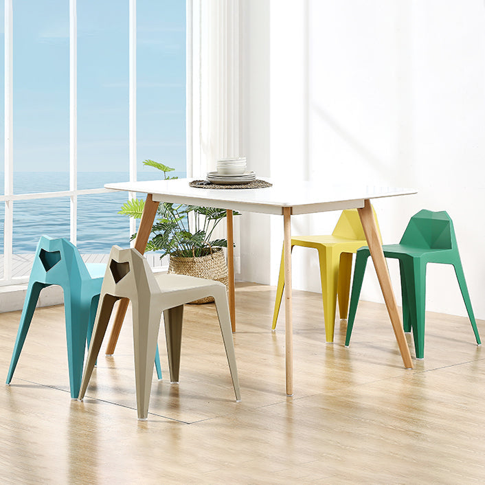 Contemporary Solid Back Dining Side Chair Kitchen Plastic Dining Side Chair Clearhalo ' kitchen&dining_furn' 'Dining Chairs' 'Dining Tables & Seating' 'dining_chair' 'furn' 'furn_dining_chair' 'Furniture' 'furniture_dining_chair' 'Kitchen & Dining Furniture' 'kitchen' 3540535