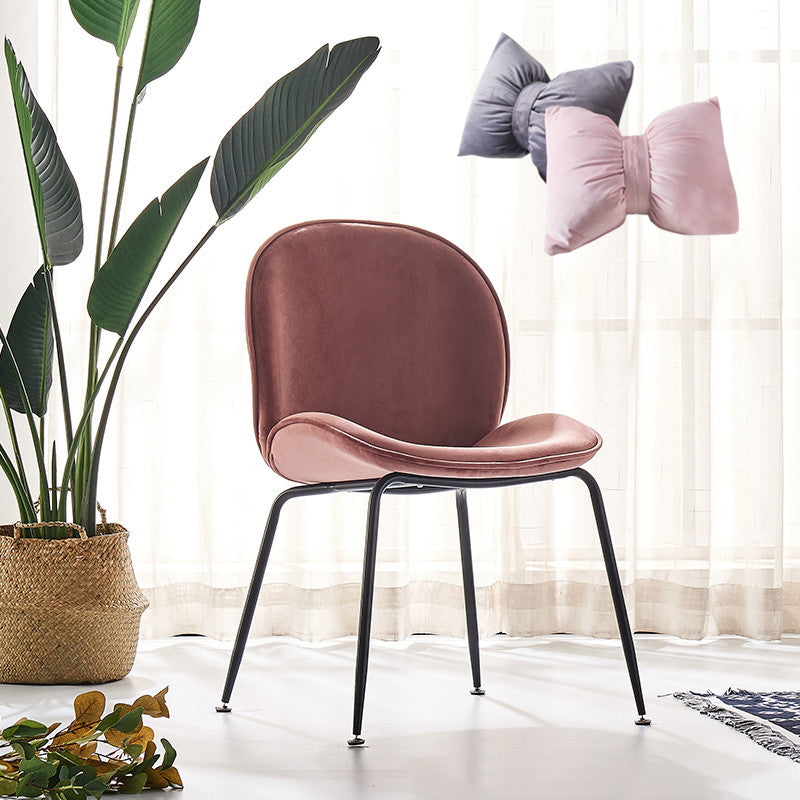 Metal Scandinavian Restaurant Side Chair Matte Finish Wingback Dining Chair Cameo Brown 1 Piece Black Clearhalo ' kitchen&dining_furn' 'Dining Chairs' 'Dining Tables & Seating' 'dining_chair' 'furn' 'furn_dining_chair' 'Furniture' 'furniture_dining_chair' 'Kitchen & Dining Furniture' 'kitchen' 3564947