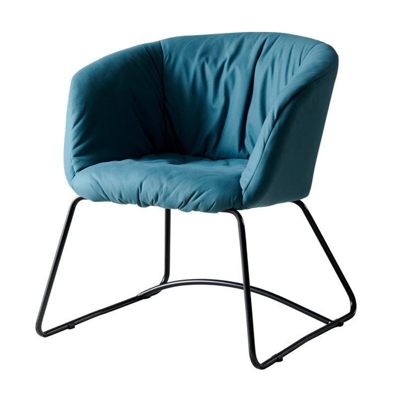 Modern Black Solid Back Dining Arm Chair Metal Kitchen Dining Arm Chair Clearhalo ' kitchen&dining_furn' 'Dining Chairs' 'Dining Tables & Seating' 'dining_chair' 'furn' 'furn_dining_chair' 'Furniture' 'furniture_dining_chair' 'Kitchen & Dining Furniture' 'kitchen' 3574499