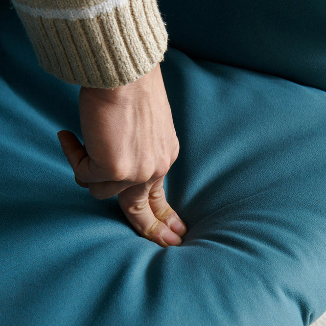 Modern Black Solid Back Dining Arm Chair Metal Kitchen Dining Arm Chair Clearhalo ' kitchen&dining_furn' 'Dining Chairs' 'Dining Tables & Seating' 'dining_chair' 'furn' 'furn_dining_chair' 'Furniture' 'furniture_dining_chair' 'Kitchen & Dining Furniture' 'kitchen' 3574505