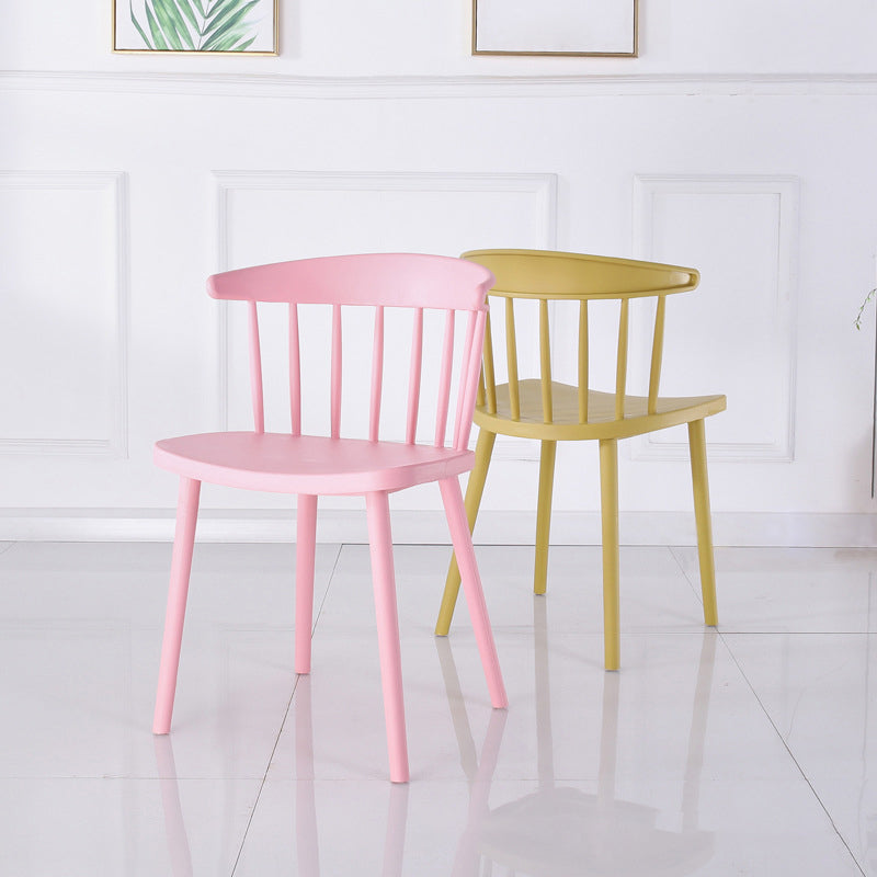 Home Contemporary Side Chair Windsor Back Plastic Dining Room Chair Set Clearhalo ' kitchen&dining_furn' 'Dining Chairs' 'Dining Tables & Seating' 'dining_chair' 'furn' 'furn_dining_chair' 'Furniture' 'furniture_dining_chair' 'Kitchen & Dining Furniture' 'kitchen' 3574611