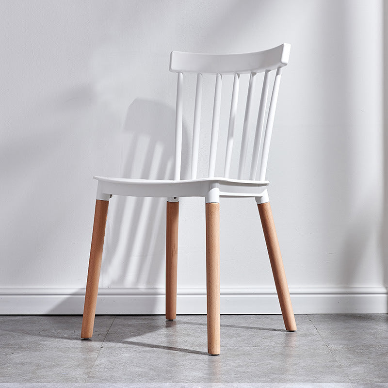 Glam Style Wooden Side Chair Matte Finish Windsor Back Dining Chair for Coffee Shop White 1 Piece Clearhalo ' kitchen&dining_furn' 'Dining Chairs' 'Dining Tables & Seating' 'dining_chair' 'furn' 'furn_dining_chair' 'Furniture' 'furniture_dining_chair' 'Kitchen & Dining Furniture' 'kitchen' 3575349