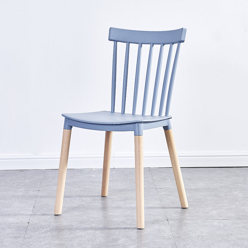 Glam Style Wooden Side Chair Matte Finish Windsor Back Dining Chair for Coffee Shop Gray Blue 1 Piece Clearhalo ' kitchen&dining_furn' 'Dining Chairs' 'Dining Tables & Seating' 'dining_chair' 'furn' 'furn_dining_chair' 'Furniture' 'furniture_dining_chair' 'Kitchen & Dining Furniture' 'kitchen' 3575371