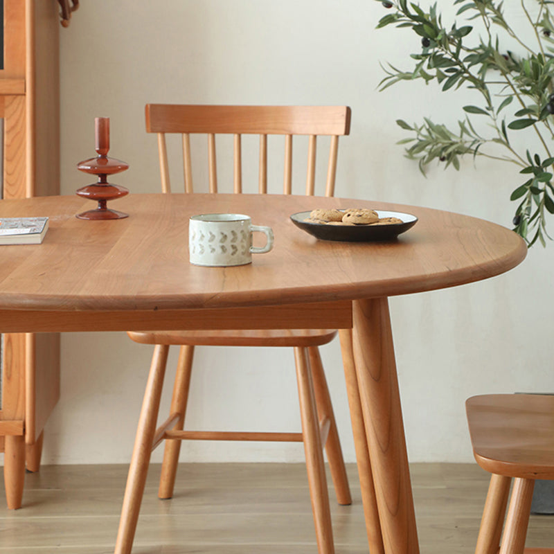 Round Pine Solid Wood Table Modern Dining Table with 4 Legs for Restaurant Clearhalo ' dining_table' 'Dining Tables & Seating' 'Dining Tables' 'furn' 'furn_dining_table' 'Furniture' 'furniture_dining_table' 'Kitchen & Dining Furniture' 'kitchen&dining_furn' 'kitchen' 'kitchen_dining_table' 3643143