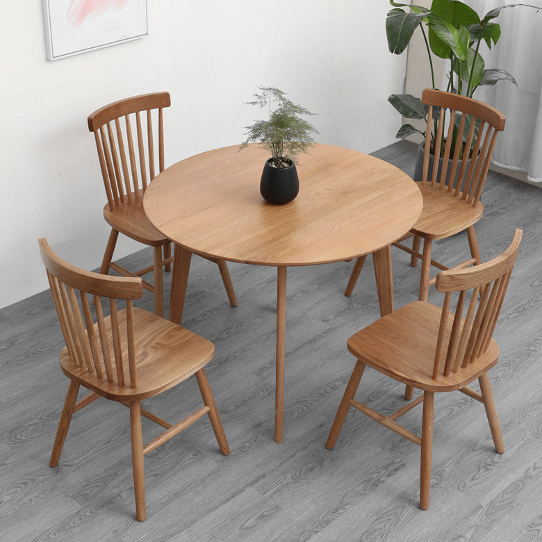 Contemporary Round Dining Table Oak Solid Wood Table with 4 Legs for Dining Room Clearhalo ' dining_table' 'Dining Tables & Seating' 'Dining Tables' 'Furniture' 'furniture_dining_table' 'Kitchen & Dining Furniture' 'kitchen&dining_furn' 'kitchen' 'kitchen_dining_table' 3649348