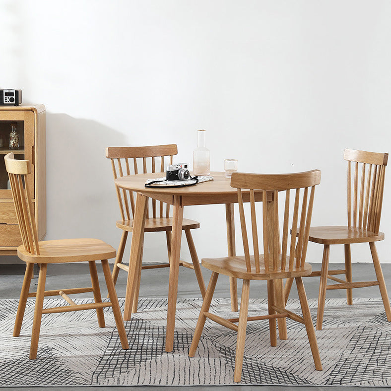 Contemporary Round Dining Room Table Oak Solid Wood Table for Home Use Clearhalo ' dining_table' 'Dining Tables & Seating' 'Dining Tables' 'furn' 'furn_dining_table' 'Furniture' 'furniture_dining_table' 'Kitchen & Dining Furniture' 'kitchen&dining_furn' 'kitchen' 'kitchen_dining_table' 3704641