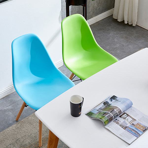 Contemporary Style Beech Wood Chair Solid Back Side Kitchen Dining Chairs Clearhalo ' kitchen&dining_furn' 'Dining Chairs' 'Dining Tables & Seating' 'dining_chair' 'Furniture' 'furniture_dining_chair' 'Kitchen & Dining Furniture' 'kitchen' 3740391