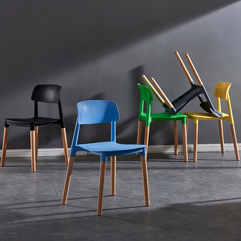 Contemporary Style Plastic Dining Chair Open Back Dining Side Chair for Kitchen Clearhalo ' kitchen&dining_furn' 'Dining Chairs' 'Dining Tables & Seating' 'dining_chair' 'furn' 'furn_dining_chair' 'Furniture' 'furniture_dining_chair' 'Kitchen & Dining Furniture' 'kitchen' 3740531