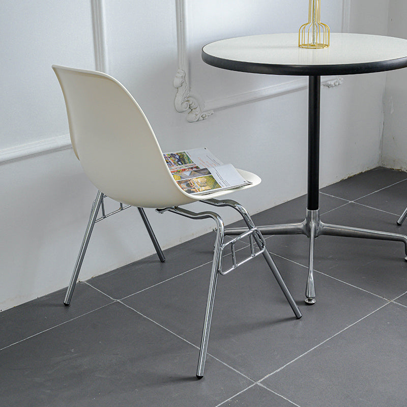 Minimalist Style Solid Back Plastic Chair for Home Use Stackable Armless Side Chair Clearhalo ' kitchen&dining_furn' 'Dining Chairs' 'Dining Tables & Seating' 'dining_chair' 'Furniture' 'furniture_dining_chair' 'Kitchen & Dining Furniture' 'kitchen' 3755396