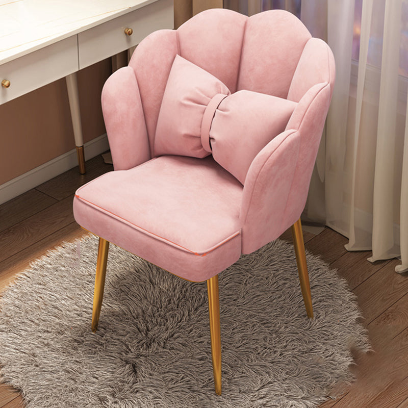 Contemporary Metal Side Chair Home Upholstered Arm Crown Top Back Chair Pink 1 Piece Brass Gold Clearhalo ' kitchen&dining_furn' 'Dining Chairs' 'Dining Tables & Seating' 'dining_chair' 'furn' 'furn_dining_chair' 'Furniture' 'furniture_dining_chair' 'Kitchen & Dining Furniture' 'kitchen' 3779338