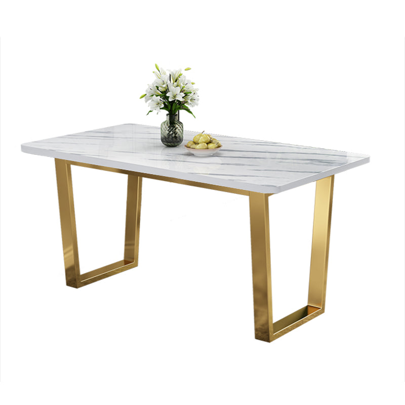 Table rectangulaire de luxe traditionnelle en métal, table en pierre frittée blanche avec base luge