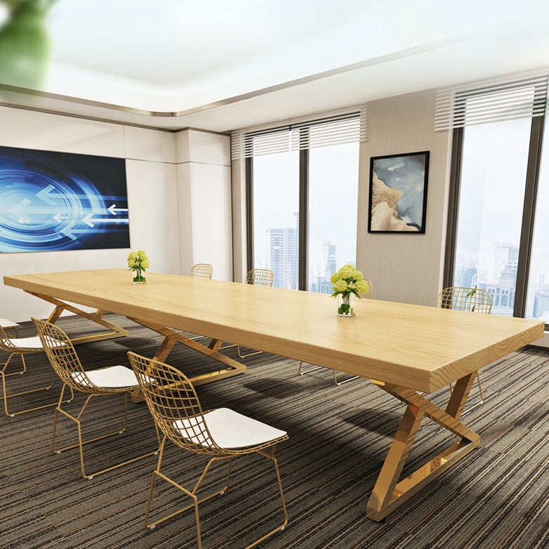 Traditional Luxury Rectangle Dining Room Table Pine Solid Wood Table with Metal Base Clearhalo ' dining_table' 'Dining Tables & Seating' 'Dining Tables' 'furn' 'furn_dining_table' 'Furniture' 'furniture_dining_table' 'Kitchen & Dining Furniture' 'kitchen&dining_furn' 'kitchen' 'kitchen_dining_table' 3876010