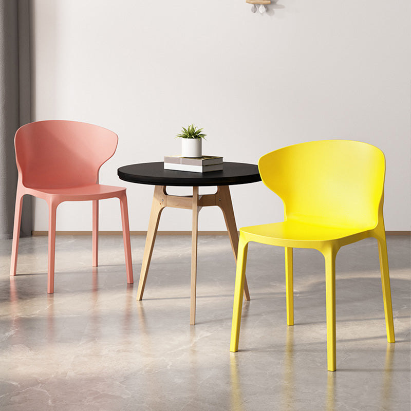 Scandinavian Meeting Room Plastic Side Chair Matte Finish Wingback Dining Chair (Set of 4) Clearhalo ' kitchen&dining_furn' 'Dining Chairs' 'Dining Tables & Seating' 'dining_chair' 'furn' 'furn_dining_chair' 'Furniture' 'furniture_dining_chair' 'Kitchen & Dining Furniture' 'kitchen' 3957331