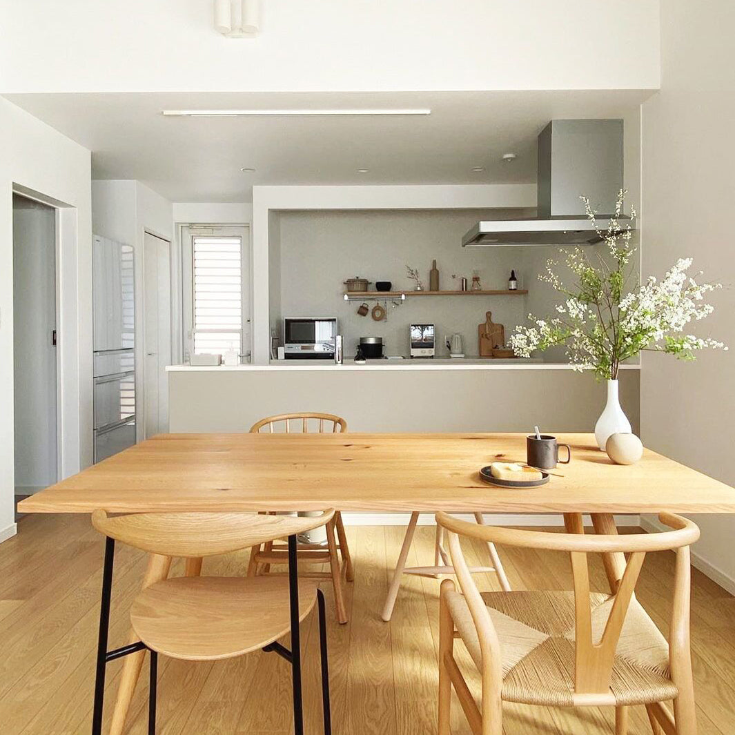 Contemporary Style Pine Dining Table 4 Legs Solid Wood Base Rectangle Table for Home Clearhalo ' dining_table' 'Dining Tables & Seating' 'Dining Tables' 'furn' 'furn_dining_table' 'Furniture' 'furniture_dining_table' 'Kitchen & Dining Furniture' 'kitchen&dining_furn' 'kitchen' 'kitchen_dining_table' 3959444