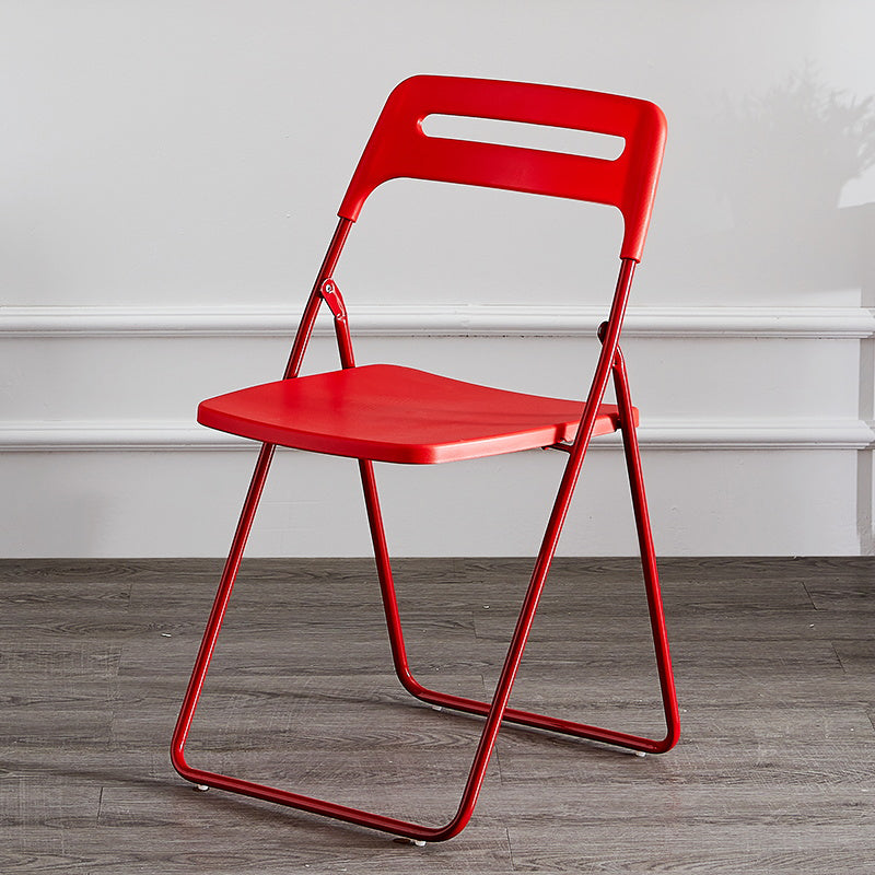 Modern Indoor-Outdoor Metal Side Chair Folding Armless Dining Side Chair Red 1 Piece Clearhalo ' kitchen&dining_furn' 'Dining Chairs' 'Dining Tables & Seating' 'dining_chair' 'furn' 'furn_dining_chair' 'Furniture' 'furniture_dining_chair' 'Kitchen & Dining Furniture' 'kitchen' 3967008