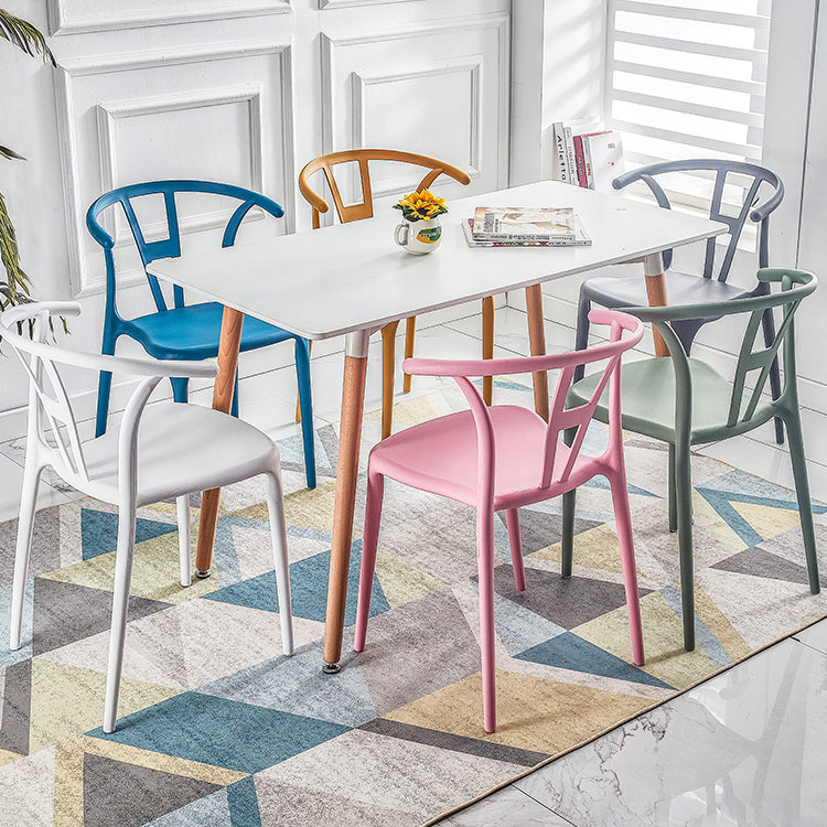 Modern Style Plastic Dining Chairs Stackable Dining Chairs for Kitchen Clearhalo ' kitchen&dining_furn' 'Dining Chairs' 'Dining Tables & Seating' 'dining_chair' 'furn' 'furn_dining_chair' 'Furniture' 'furniture_dining_chair' 'Kitchen & Dining Furniture' 'kitchen' 3967548