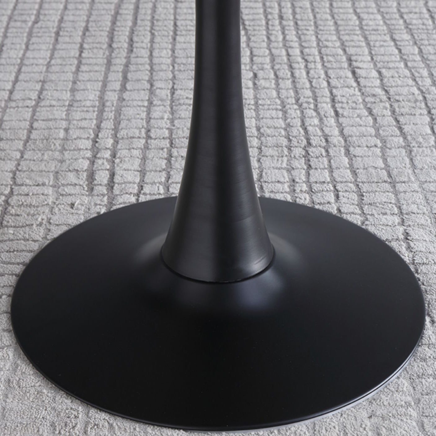 Modern Style Round Dining Table Sintered Stone Dinner Table with Tulip Base Clearhalo ' dining_table' 'Dining Tables & Seating' 'Dining Tables' 'furn' 'furn_dining_table' 'Furniture' 'furniture_dining_table' 'Kitchen & Dining Furniture' 'kitchen&dining_furn' 'kitchen' 'kitchen_dining_table' 3969619