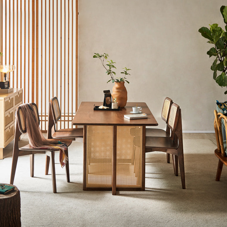 Glam Rectangle Shape Solid Wood Dining Table Khaki Standard Dining Table for Kitchen Clearhalo ' dining_table' 'Dining Tables & Seating' 'Dining Tables' 'furn' 'furn_dining_table' 'Furniture' 'furniture_dining_table' 'Kitchen & Dining Furniture' 'kitchen&dining_furn' 'kitchen' 'kitchen_dining_table' 3980049