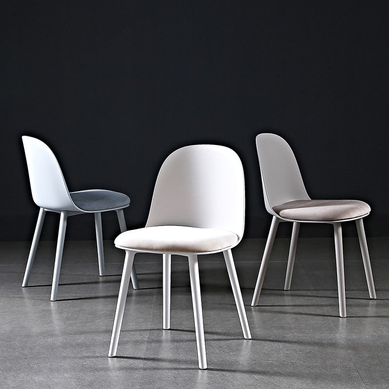 Scandinavian Plastic Restaurant Side Chair Matte Finish Parsons Dining Chair (Set of 4) Clearhalo ' kitchen&dining_furn' 'Dining Chairs' 'Dining Tables & Seating' 'dining_chair' 'furn' 'furn_dining_chair' 'Furniture' 'furniture_dining_chair' 'Kitchen & Dining Furniture' 'kitchen' 4038671