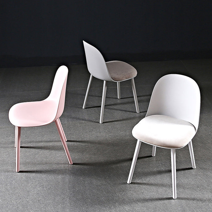 Scandinavian Plastic Restaurant Side Chair Matte Finish Parsons Dining Chair (Set of 4) Clearhalo ' kitchen&dining_furn' 'Dining Chairs' 'Dining Tables & Seating' 'dining_chair' 'furn' 'furn_dining_chair' 'Furniture' 'furniture_dining_chair' 'Kitchen & Dining Furniture' 'kitchen' 4038694