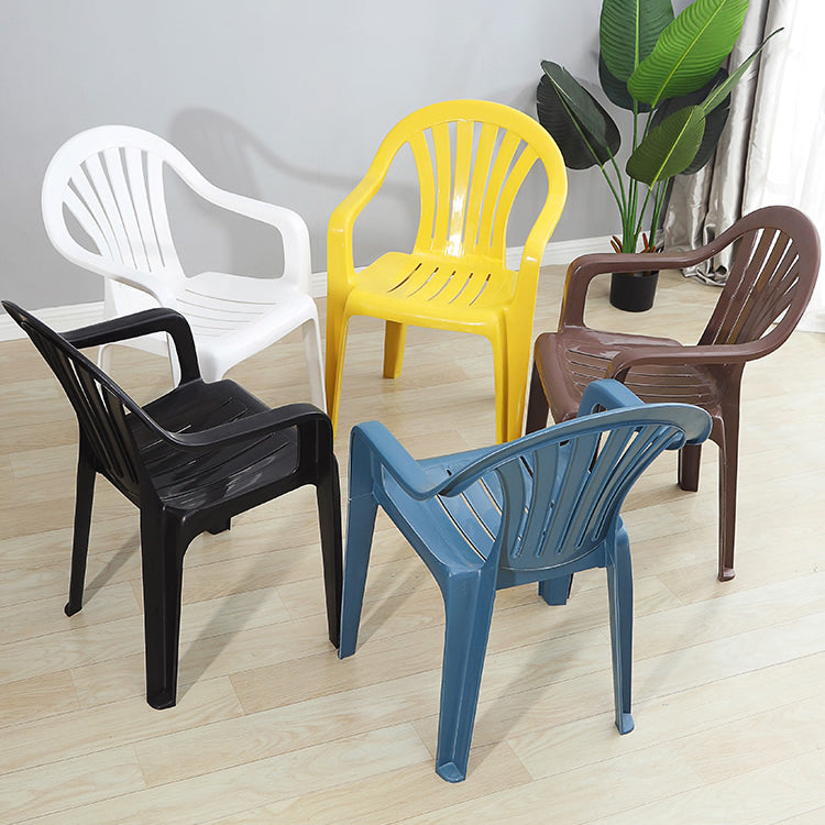 Contemporary Plastic Side Arm Chair Windsor Back Stacking Side Chair for Home Use Clearhalo ' kitchen&dining_furn' 'Dining Chairs' 'Dining Tables & Seating' 'dining_chair' 'furn' 'furn_dining_chair' 'Furniture' 'furniture_dining_chair' 'Kitchen & Dining Furniture' 'kitchen' 4054881