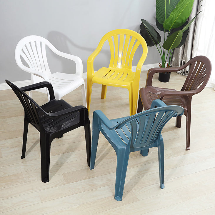 Contemporary Plastic Side Arm Chair Windsor Back Stacking Side Chair for Home Use Clearhalo ' kitchen&dining_furn' 'Dining Chairs' 'Dining Tables & Seating' 'dining_chair' 'furn' 'furn_dining_chair' 'Furniture' 'furniture_dining_chair' 'Kitchen & Dining Furniture' 'kitchen' 4054886
