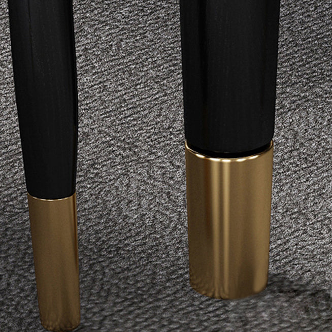 Round Sintered Stone Table Traditional Luxury Dining Room Table with 4 Black Legs Clearhalo ' dining_table' 'Dining Tables & Seating' 'Dining Tables' 'furn' 'furn_dining_table' 'Furniture' 'furniture_dining_table' 'Kitchen & Dining Furniture' 'kitchen&dining_furn' 'kitchen' 'kitchen_dining_table' 4061108