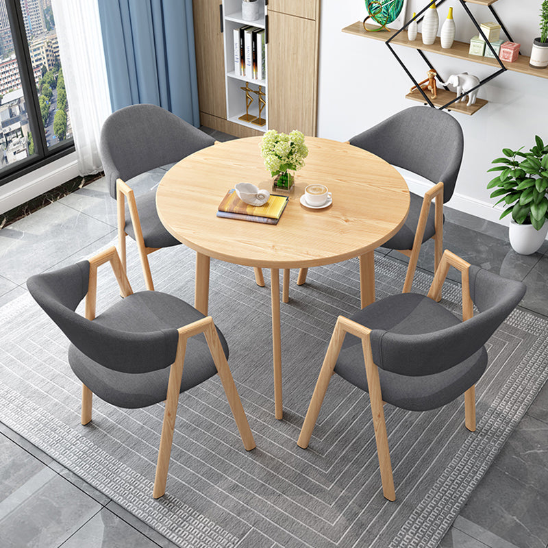 Minimalist Round Shape MDF Table Standard Dining Table for Kitchen Clearhalo ' dining_table' 'Dining Tables & Seating' 'Dining Tables' 'furn' 'furn_dining_table' 'Furniture' 'furniture_dining_table' 'Kitchen & Dining Furniture' 'kitchen&dining_furn' 'kitchen' 'kitchen_dining_table' 4061249