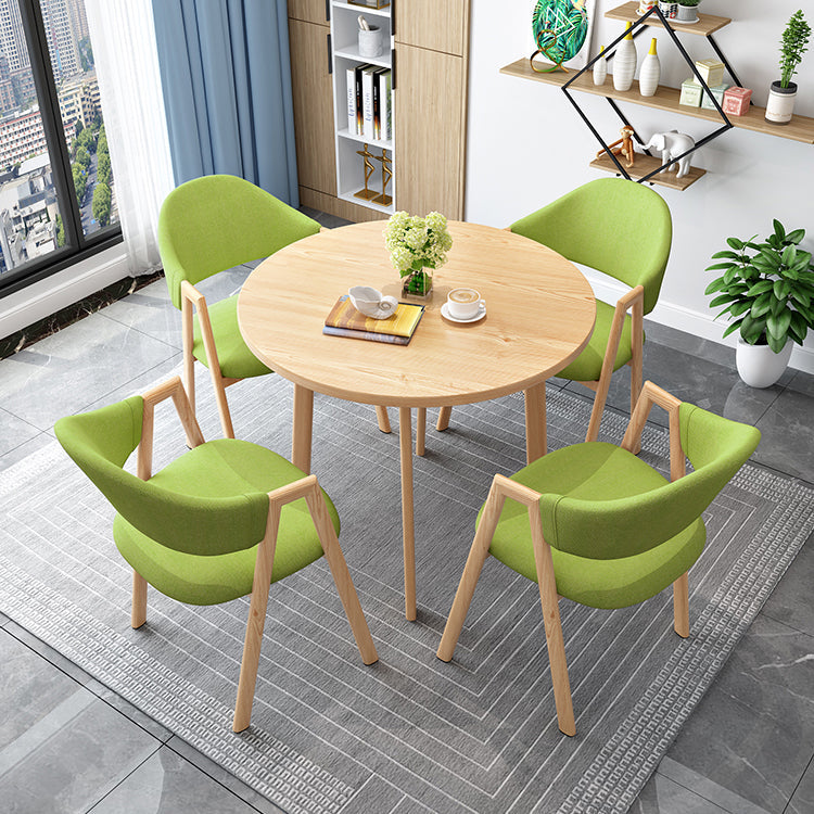 Minimalist Round Shape MDF Table Standard Dining Table for Kitchen Clearhalo ' dining_table' 'Dining Tables & Seating' 'Dining Tables' 'furn' 'furn_dining_table' 'Furniture' 'furniture_dining_table' 'Kitchen & Dining Furniture' 'kitchen&dining_furn' 'kitchen' 'kitchen_dining_table' 4061260