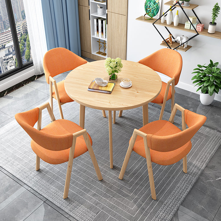 Minimalist Round Shape MDF Table Standard Dining Table for Kitchen Clearhalo ' dining_table' 'Dining Tables & Seating' 'Dining Tables' 'furn' 'furn_dining_table' 'Furniture' 'furniture_dining_table' 'Kitchen & Dining Furniture' 'kitchen&dining_furn' 'kitchen' 'kitchen_dining_table' 4061262
