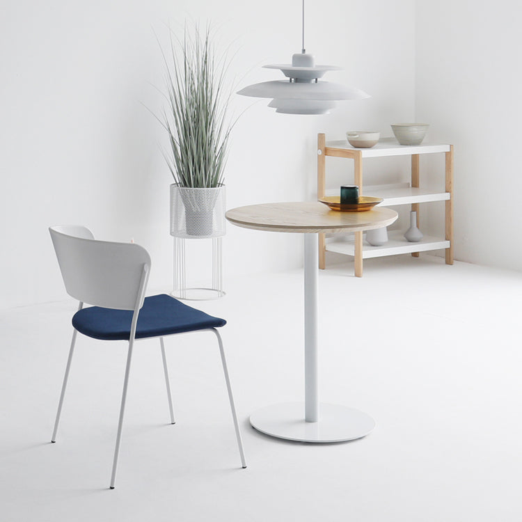 Round Solid Wood Dining Table Simplicity Dining Room Collection with Pedestal Base Clearhalo ' dining_table' 'Dining Tables & Seating' 'Dining Tables' 'furn' 'furn_dining_table' 'Furniture' 'furniture_dining_table' 'Kitchen & Dining Furniture' 'kitchen&dining_furn' 'kitchen' 'kitchen_dining_table' 4068259