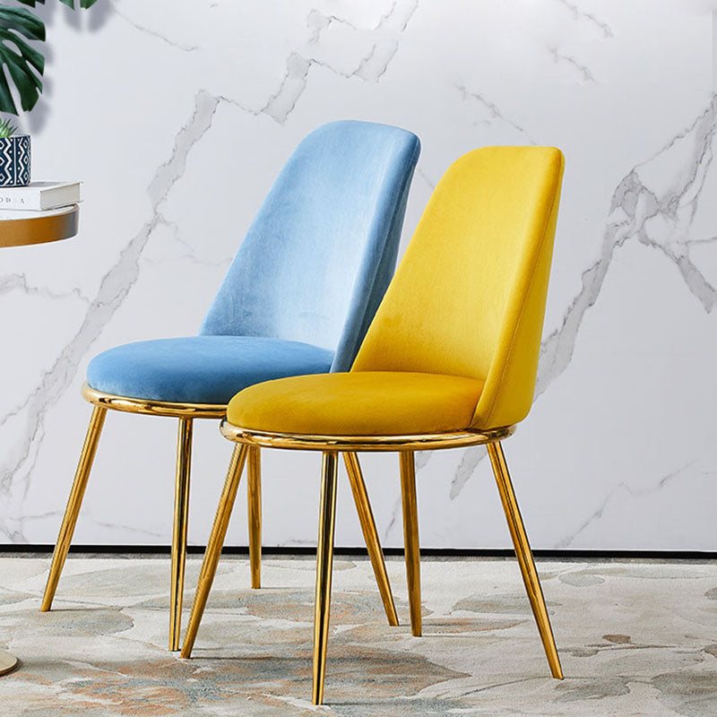 Velvet Scandinavian Dining Room Side Chair Parsons Matte Finish Dining Chair Clearhalo ' kitchen&dining_furn' 'Dining Chairs' 'Dining Tables & Seating' 'dining_chair' 'furn' 'furn_dining_chair' 'Furniture' 'furniture_dining_chair' 'Kitchen & Dining Furniture' 'kitchen' 4096764