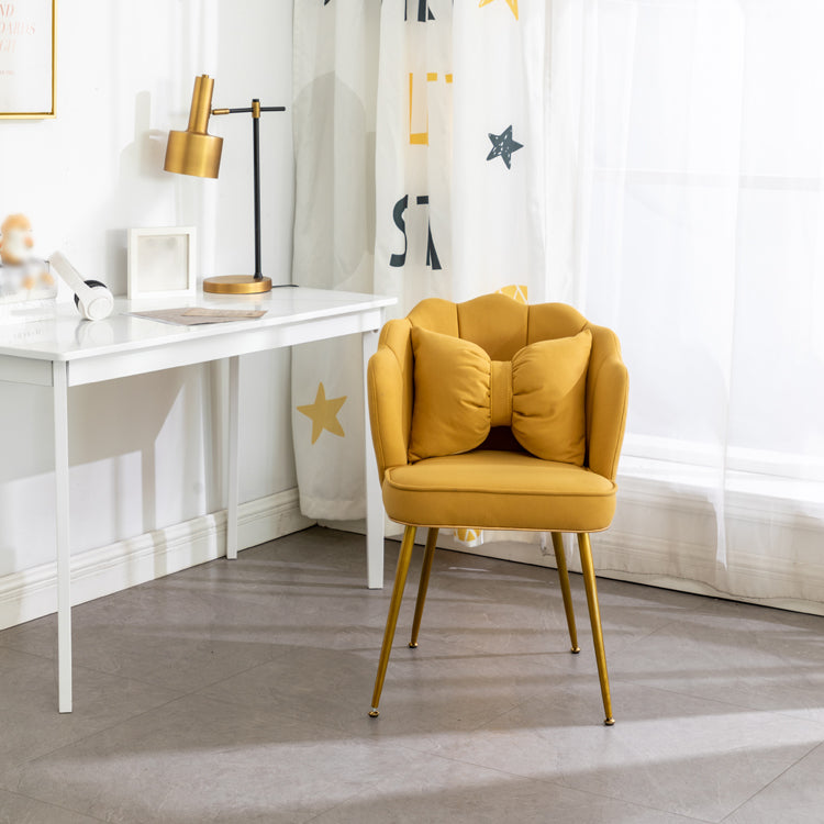 Scandinavian Style Faux Leather Dining Chairs Solid Back Armless Chairs Clearhalo ' kitchen&dining_furn' 'Dining Chairs' 'Dining Tables & Seating' 'dining_chair' 'furn' 'furn_dining_chair' 'Furniture' 'furniture_dining_chair' 'Kitchen & Dining Furniture' 'kitchen' 4098416