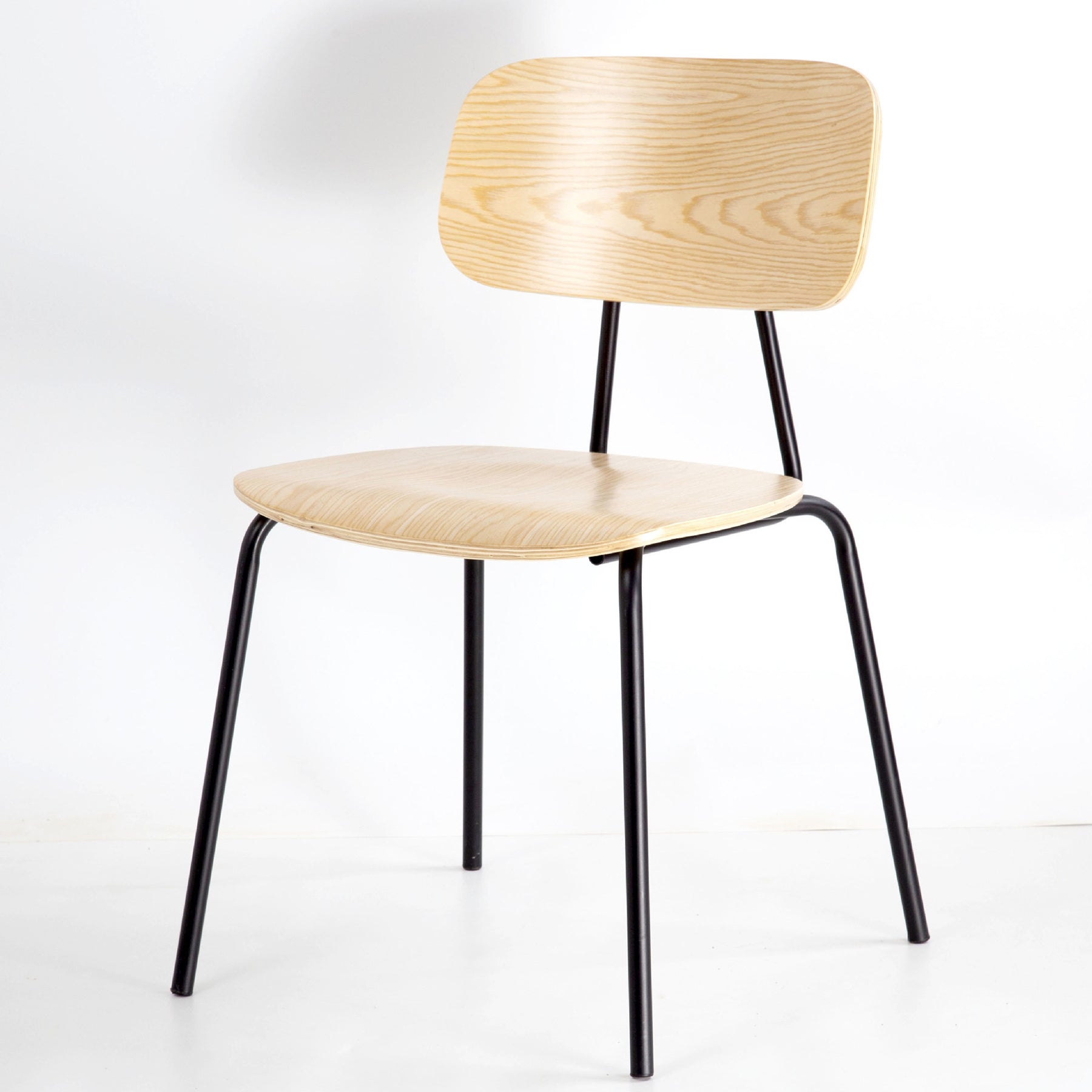 Industrial Metal Side Chair Open Back Stackable Dining Chair with Black Legs Wood 1 Piece Clearhalo ' kitchen&dining_furn' 'Dining Chairs' 'Dining Tables & Seating' 'dining_chair' 'furn' 'furn_dining_chair' 'Furniture' 'furniture_dining_chair' 'Kitchen & Dining Furniture' 'kitchen' 4104356