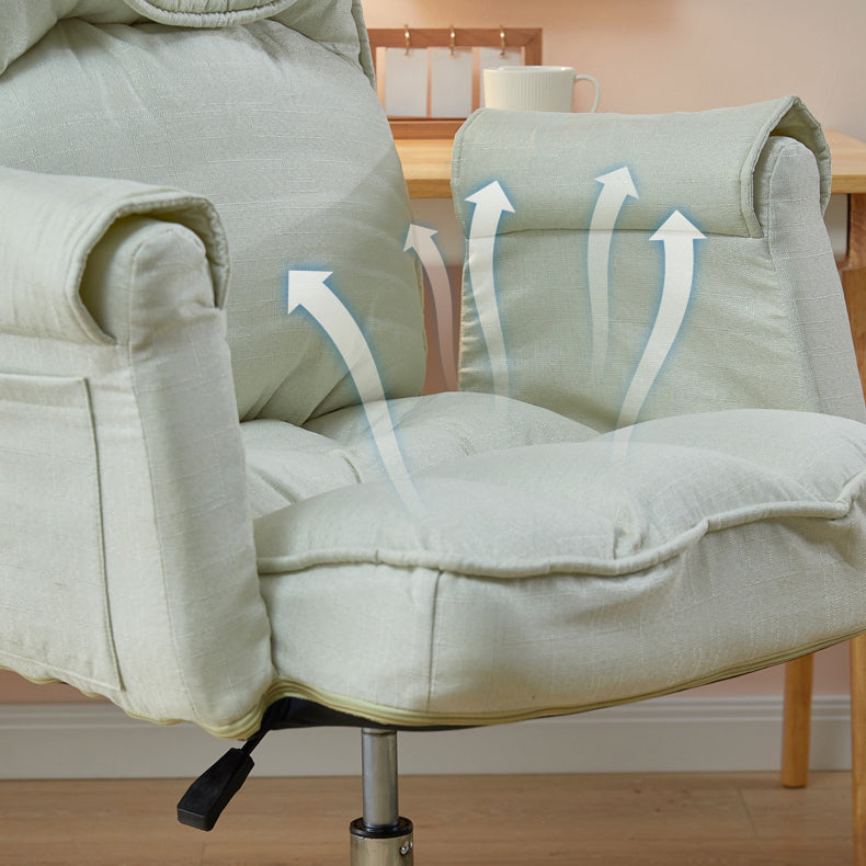 Minimalist Style Upholstered Arm Dining Chairs Solid Back Dining Chairs for Home Clearhalo ' kitchen&dining_furn' 'Dining Chairs' 'Dining Tables & Seating' 'dining_chair' 'Furniture' 'furniture_dining_chair' 'Kitchen & Dining Furniture' 'kitchen' 4104418