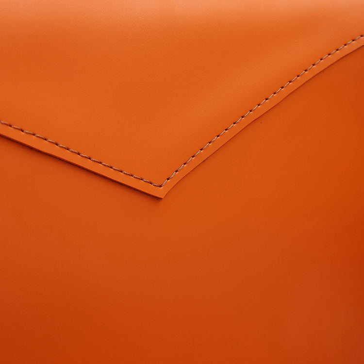 Designer Style Wingback Home Arm Chair Leather Matte Finish Dining Chair (Set of 2) Clearhalo ' kitchen&dining_furn' 'Dining Chairs' 'Dining Tables & Seating' 'dining_chair' 'furn' 'furn_dining_chair' 'Furniture' 'furniture_dining_chair' 'Kitchen & Dining Furniture' 'kitchen' 4104694