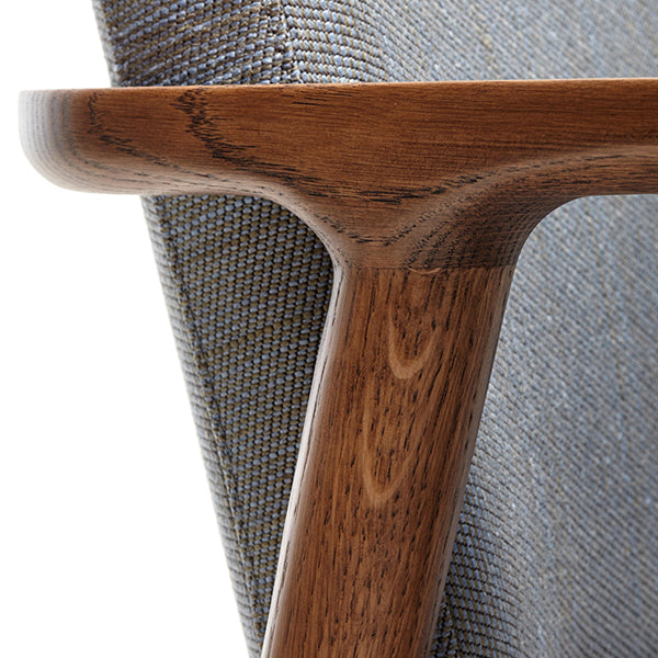 Traditional Style Indoor Arm Chair Solid Back Upholstered Dining Room Chair Clearhalo ' kitchen&dining_furn' 'Dining Chairs' 'Dining Tables & Seating' 'dining_chair' 'furn' 'furn_dining_chair' 'Furniture' 'furniture_dining_chair' 'Kitchen & Dining Furniture' 'kitchen' 4118198