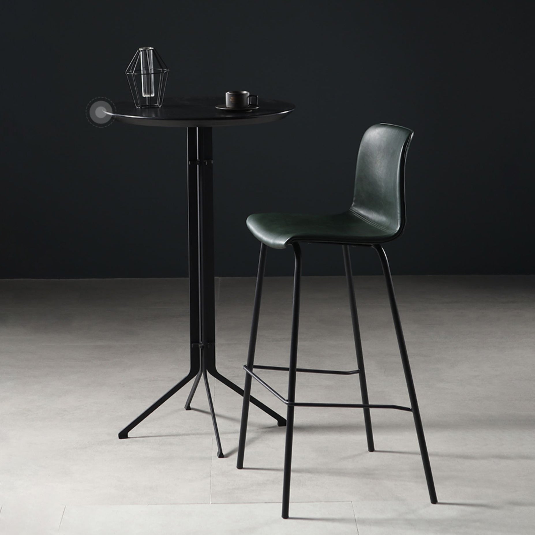 Glossy Leather Square Bar Stool Industrial Metal Stools with Back Legs Clearhalo 'Bar Furniture' 'Bar Stools' 'bar_stools' 'furniture_bar_stools' 'Kitchen & Dining Furniture' 'kitchen&dining_furn' 'kitchen' 'kitchen_furn' Furniture' 4123460