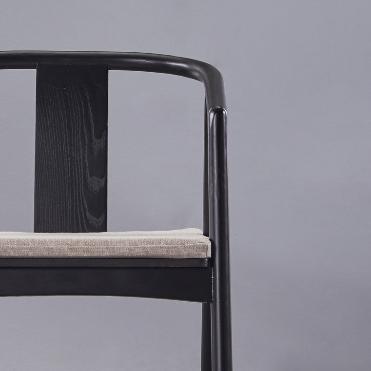 Traditional Style Ash Wood Chairs Dining Room Slat Back Arm Single Chair Clearhalo ' kitchen&dining_furn' 'Dining Chairs' 'Dining Tables & Seating' 'dining_chair' 'furn' 'furn_dining_chair' 'Furniture' 'furniture_dining_chair' 'Kitchen & Dining Furniture' 'kitchen' 4129305