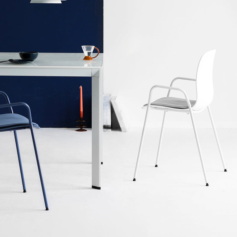 Industrial Plastic Meeting Room Arm Chair Matte Finish Solid Back Dining Chair Clearhalo ' kitchen&dining_furn' 'Dining Chairs' 'Dining Tables & Seating' 'dining_chair' 'furn' 'furn_dining_chair' 'Furniture' 'furniture_dining_chair' 'Kitchen & Dining Furniture' 'kitchen' 4159898