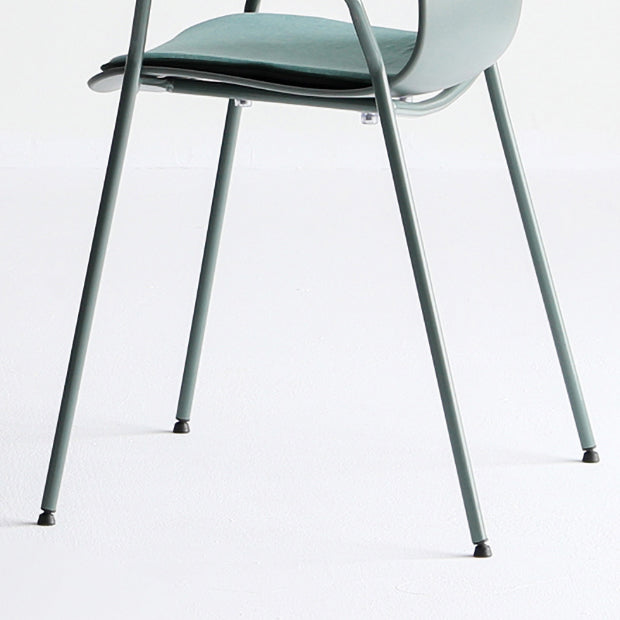 Industrial Plastic Meeting Room Arm Chair Matte Finish Solid Back Dining Chair Clearhalo ' kitchen&dining_furn' 'Dining Chairs' 'Dining Tables & Seating' 'dining_chair' 'furn' 'furn_dining_chair' 'Furniture' 'furniture_dining_chair' 'Kitchen & Dining Furniture' 'kitchen' 4159914