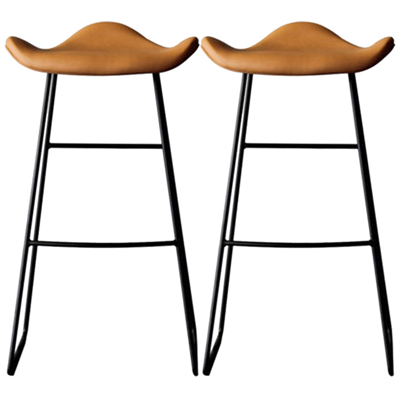 Black Iron Backless Quilted Barstool Industrial Indoor Tall Stool with Leather Seat Light Brown Set of 2 Clearhalo 'Bar Furniture' 'Bar Stools' 'bar_stools' 'furniture_bar_stools' 'Kitchen & Dining Furniture' 'kitchen&dining_furn' 'kitchen' 'kitchen_furn' Furniture' 4182186