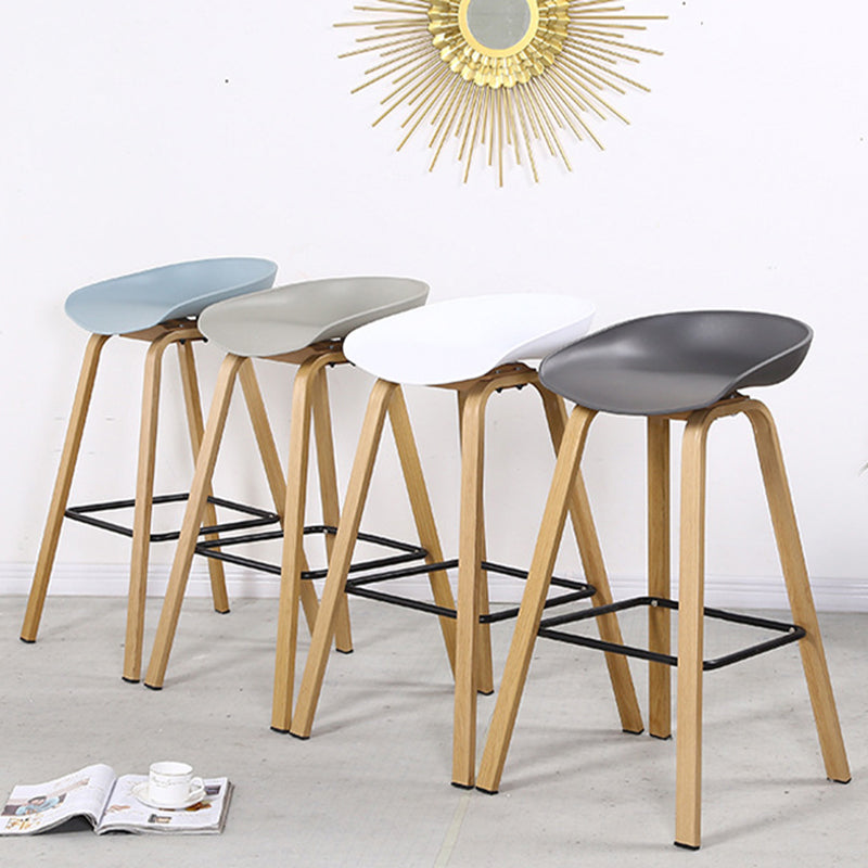 Contemporary Simple Counter Stools 29 Inch Indoor Bar Stool with Metal Leg Clearhalo 'Bar Furniture' 'Bar Stools' 'bar_stools' 'furniture_bar_stools' 'Kitchen & Dining Furniture' 'kitchen&dining_furn' 'kitchen' 'kitchen_furn' Furniture' 4182256