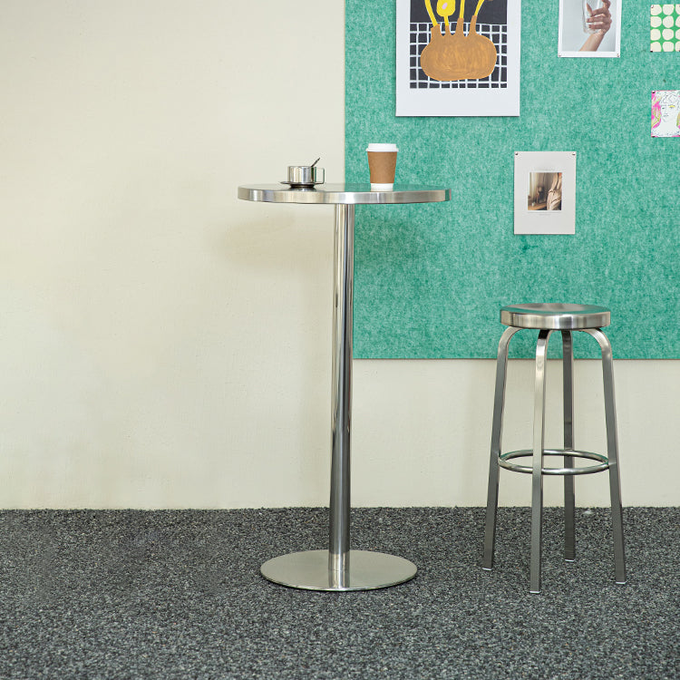 Silver Glossy Brushed Barstool Stainless Steel Outdoor Bar Stool with Round Seat 1 Piece Clearhalo 'Bar Furniture' 'Bar Stools' 'bar_stools' 'furniture_bar_stools' 'Kitchen & Dining Furniture' 'kitchen&dining_furn' 'kitchen' 'kitchen_furn' Furniture' 4182456
