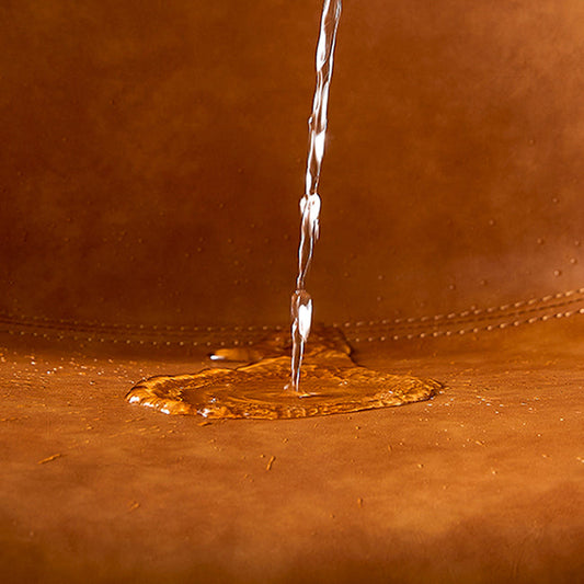 Industrial Upholstered Distressed Quilted Barstool Indoor Tall Stool with Bucket Seat Clearhalo 'Bar Furniture' 'Bar Stools' 'bar_stools' 'furniture_bar_stools' 'Kitchen & Dining Furniture' 'kitchen&dining_furn' 'kitchen' 'kitchen_furn' Furniture' 4182907